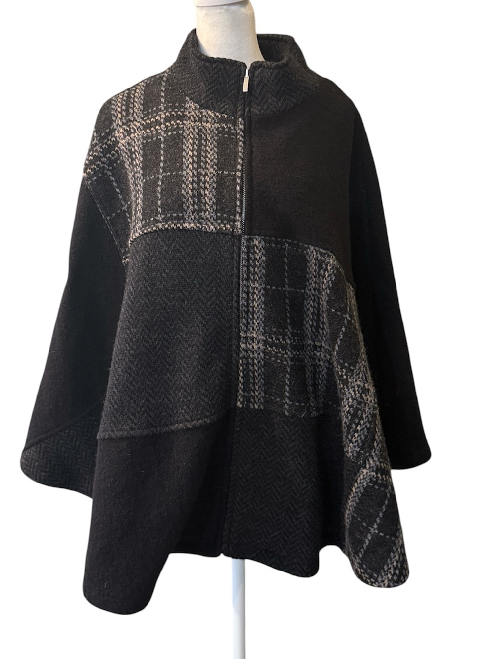 Katie Todd 100% Wool Cape Poncho S/M Charcoal Houndstooth Plaid Zip Front